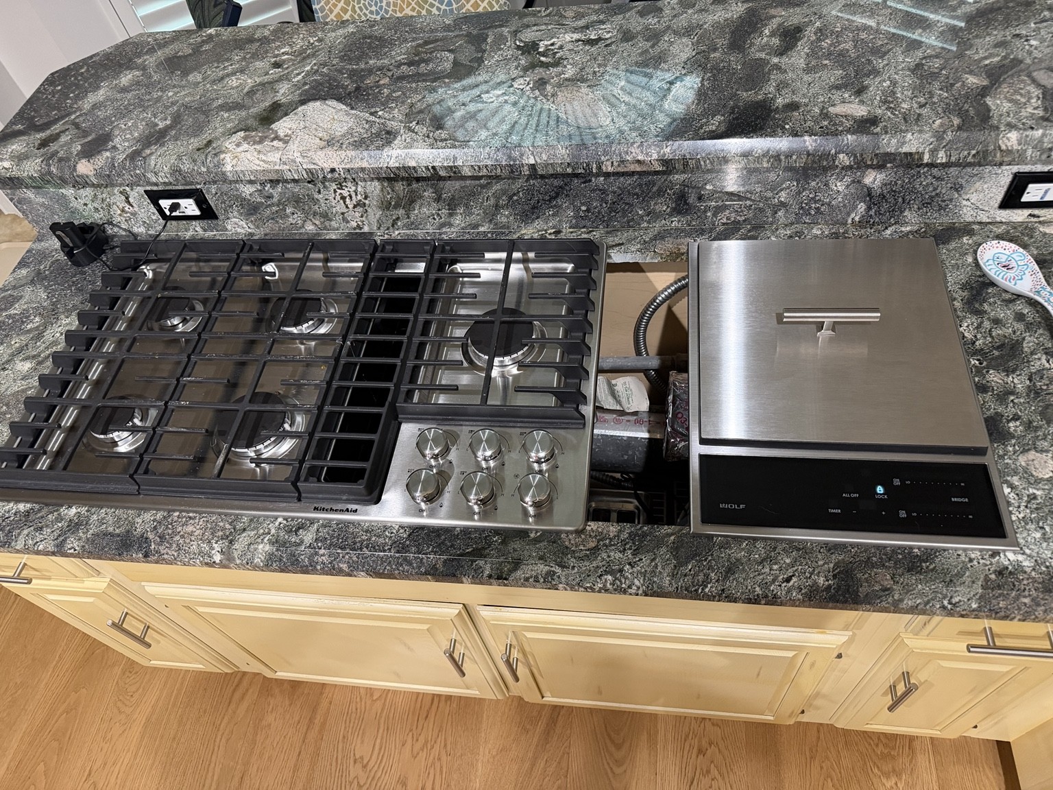 Cooktop & steamer trim Before custom trim